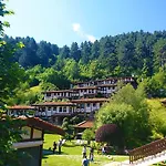 Ismena 4*
