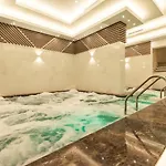 Ismena Hotel 4*