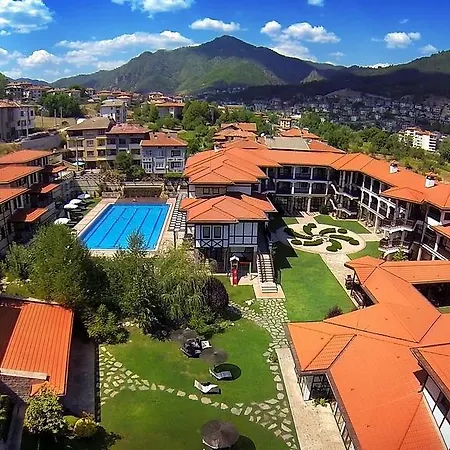 Ismena 4* ديفين