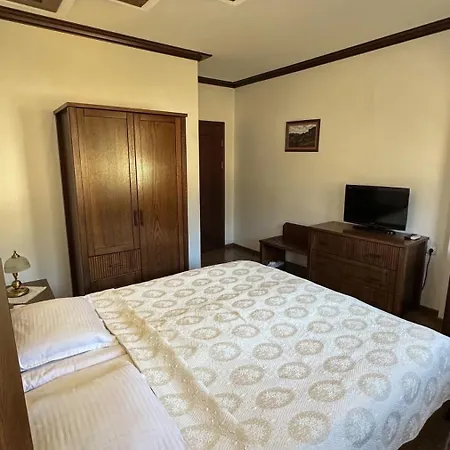 Hotel Ismena 4*