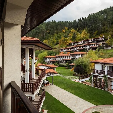 Hotel Ismena 4*
