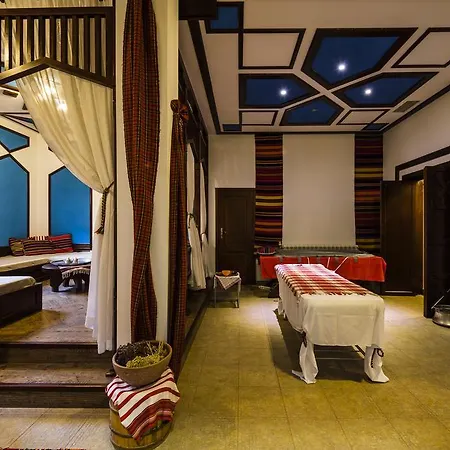 Hotel Ismena 4*