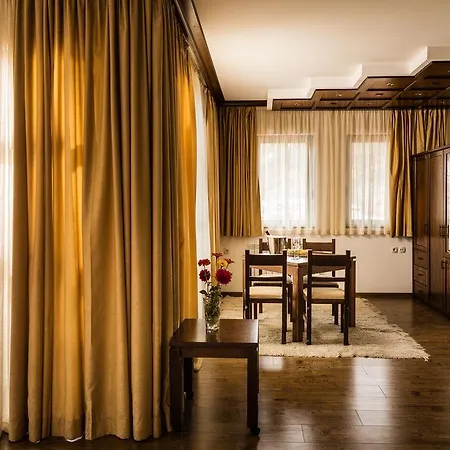 Hotel Ismena 4*