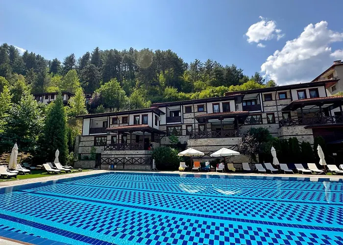 Ismena 4* デヴィン